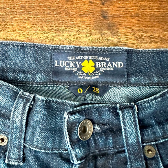 Lucky Brand Sienna Cigarette Dark Wash Jeans Size 25. - Picture 3 of 6